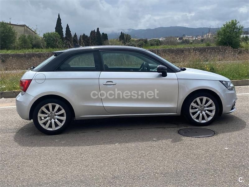 Usado Audi A1 Attraction 105 CV (77 kW) 2010 Gris / plata Utilitario