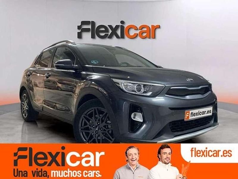 Usado Kia Stonic 120 CV (88 kW) 2020 Gris SUV