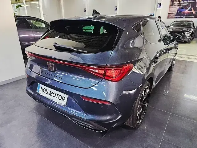 Usado Cupra Leon 150 CV (110 kW) 2023 Gris Berlina