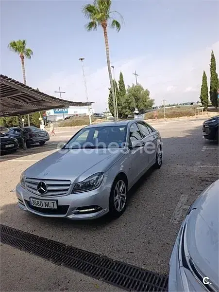 Usado Mercedes C220 Avantgarde 170 CV (125 kW) 2012 Gris / plata Berlina