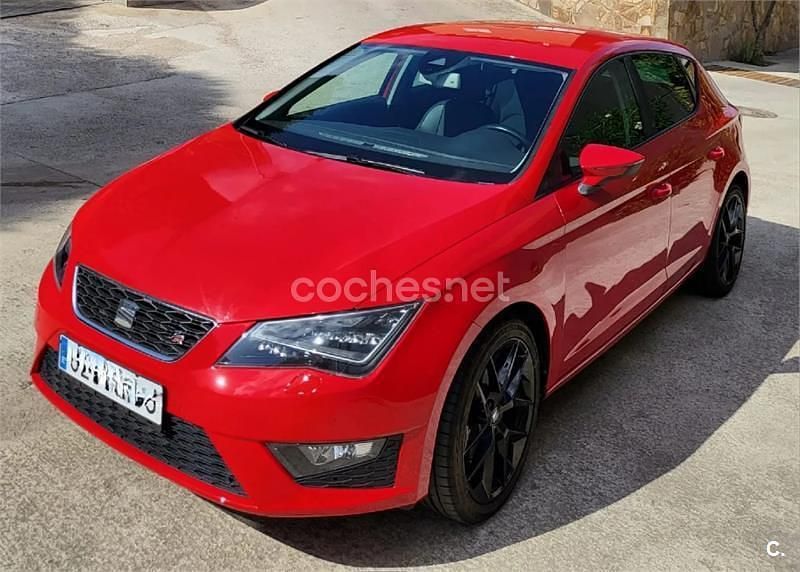 Usado Seat Leon FR 140 CV (102 kW) 2013 Rojo Berlina