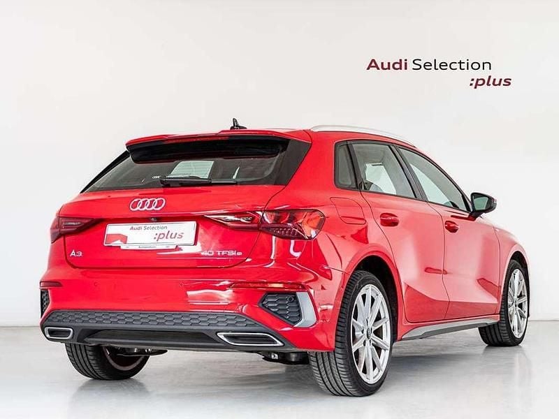 Usado Audi A3 Sportback e-tron S-Line 204 CV (150 kW) 2022 Rojo Utilitario