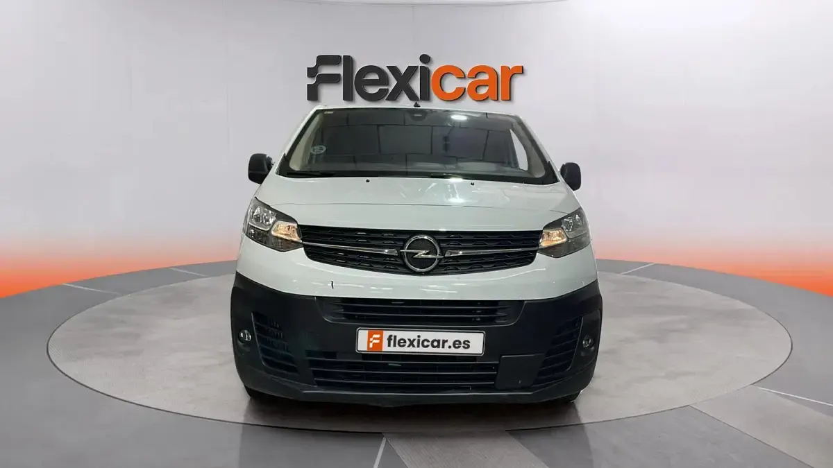 Usado Opel Vivaro-e Combi 102 CV (75 kW) 2022 Blanco Monovolumen
