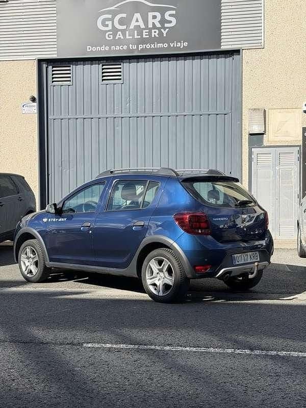 Usado Dacia Sandero 90 CV (66 kW) 2018 Azul Utilitario