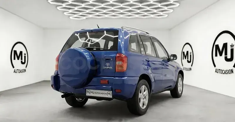 Usado Toyota RAV4 Luna 125 CV (91 kW) 2003 Azul SUV