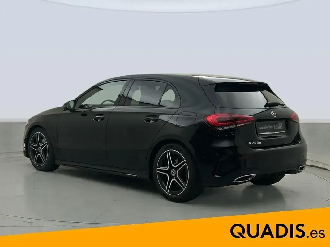 Usado Mercedes A200 150 CV (110 kW) 2021 Negro Berlina