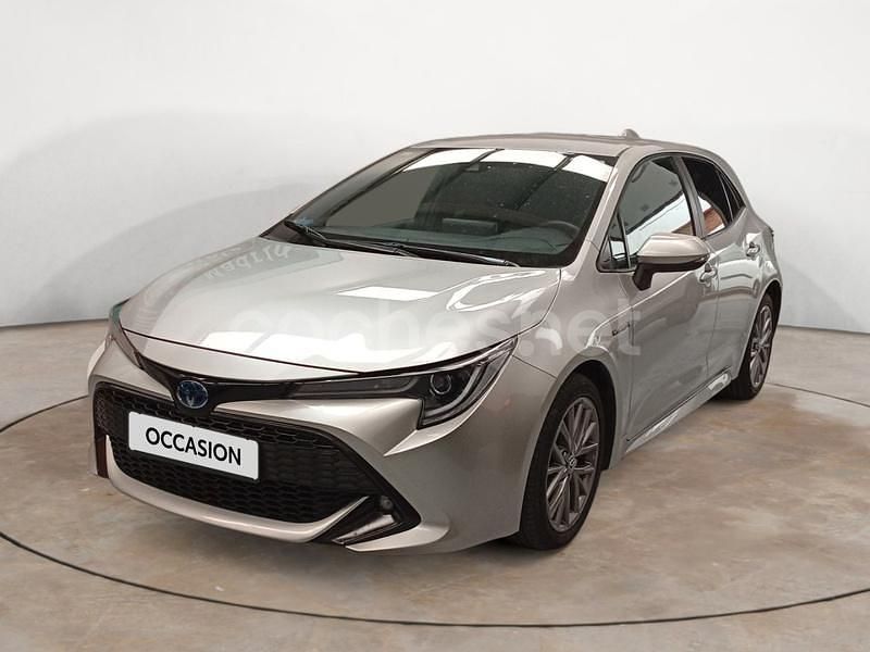 Usado Toyota Corolla Active 122 CV (89 kW) 2020 Gris / plata Berlina
