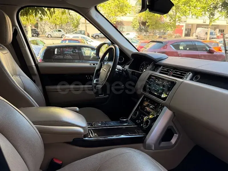 Usado Land Rover Range Rover Vogue 404 CV (297 kW) 2021 Negro SUV