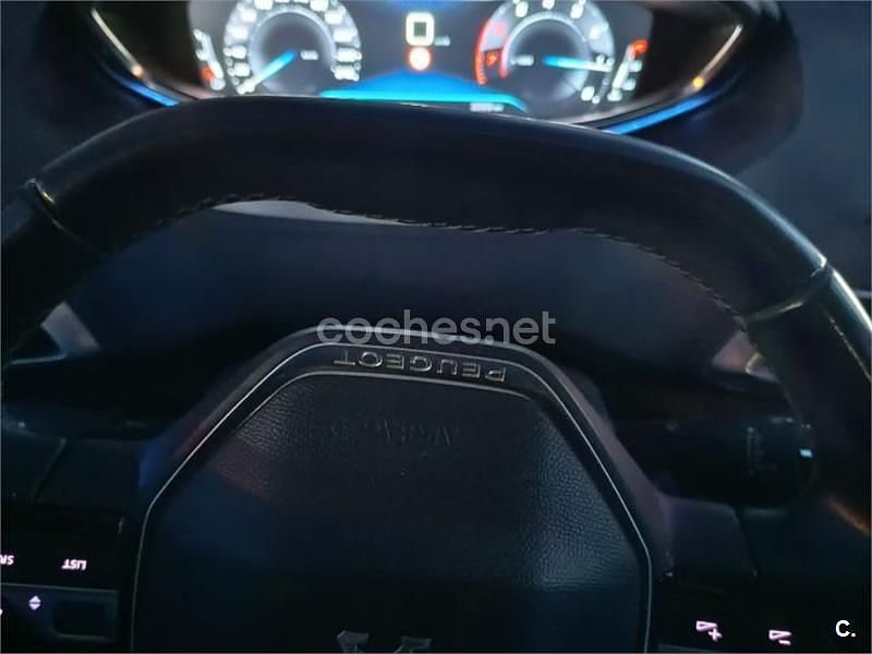 Blanco Usado 2018 Peugeot 3008 Allure SUV | 15.000 € (Caro) - Imagen 1/4