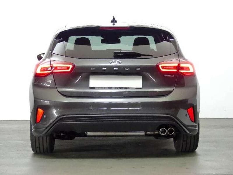 Usado Ford Focus ST-Line X 126 CV (92 kW) 2023 Gris Berlina