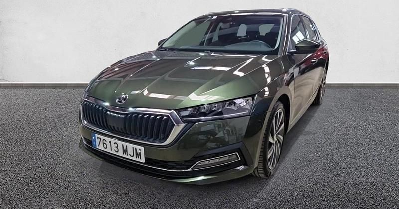 Usado 2023 Skoda Octavia Familiar | 23.690 € (Precio justo) - Imagen 1/3