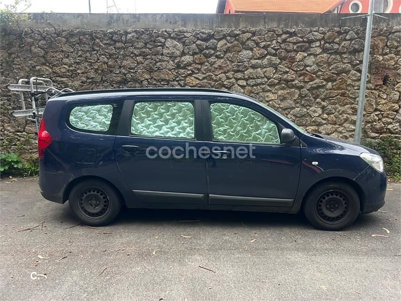 Usado Dacia Lodgy Lauréate 90 CV (66 kW) 2015 Azul Monovolumen