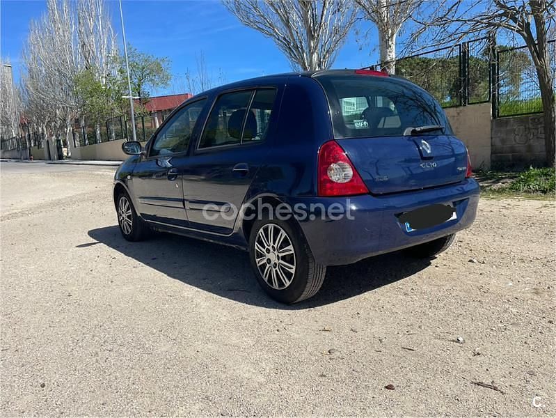 Usado Renault Clio II Campus 65 CV (47 kW) 2008 Azul Berlina