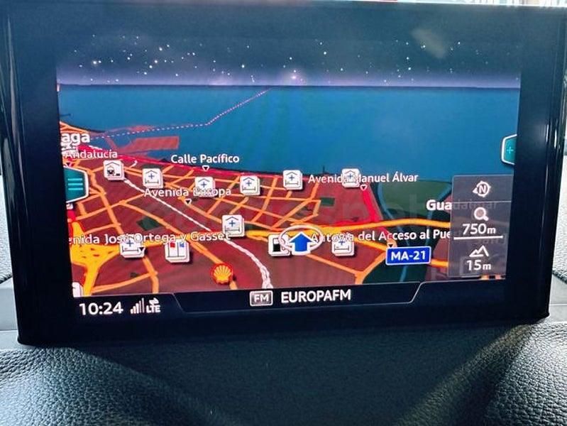 Usado Audi Q2 Advanced Plus 116 CV (85 kW) 2019 Gris / plata SUV