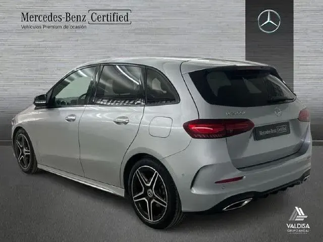 Usado Mercedes B200 150 CV (110 kW) 2026 Plata hightech Utilitario