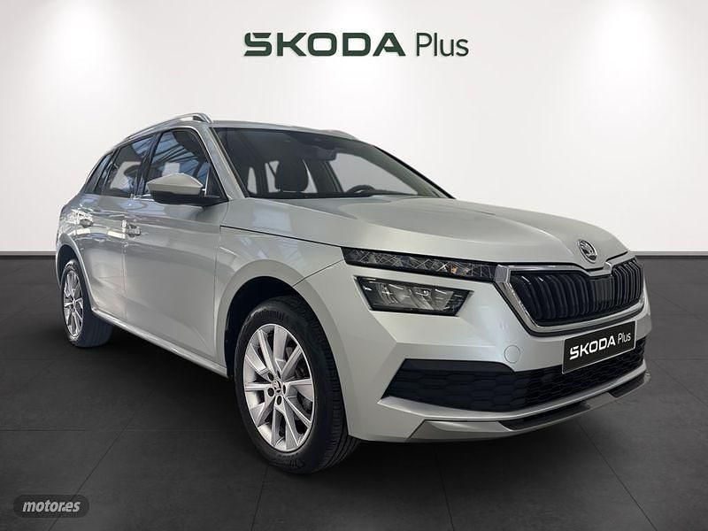 Gris plata Usado 2021 Skoda Kamiq Ambition SUV | 17.690 € (Precio justo) - Imagen 1/4