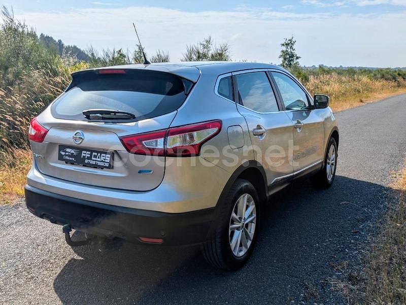 Usado Nissan Qashqai Acenta 110 CV (80 kW) 2015 Gris / plata SUV