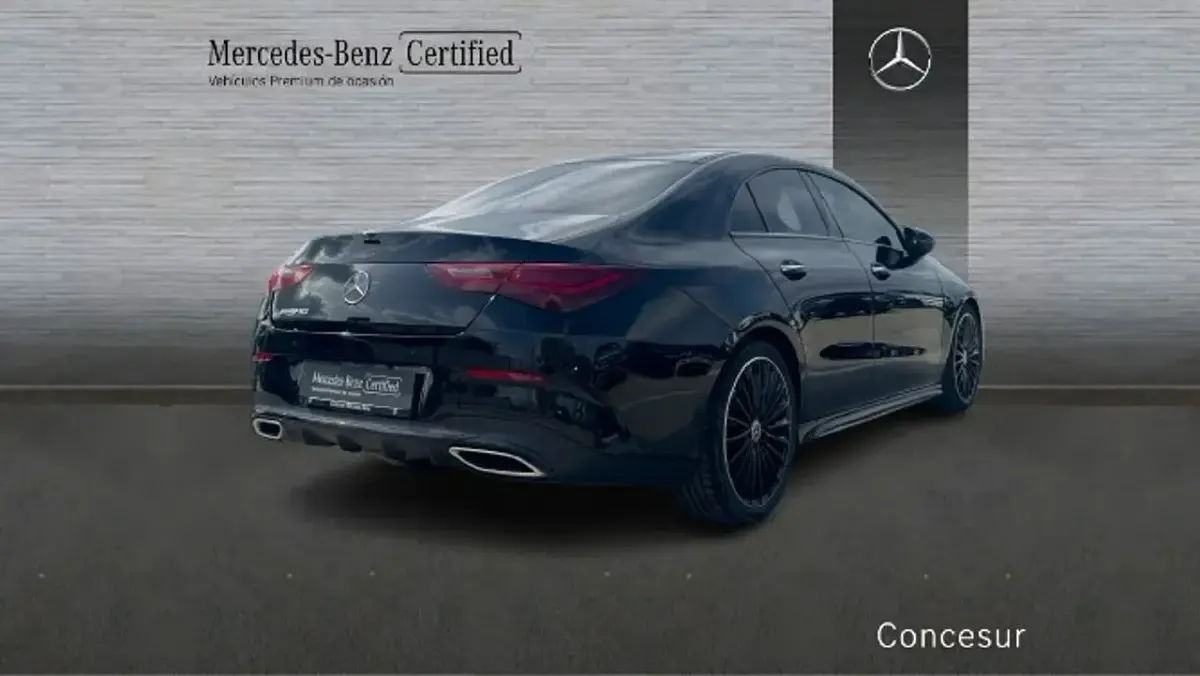 Usado Mercedes CLA200 163 CV (119 kW) 2024 Negro Berlina