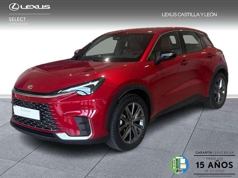 Rojo Usado 2024 Lexus LBX SUV | 36.990 € (Un poco caro) - Imagen 1/4