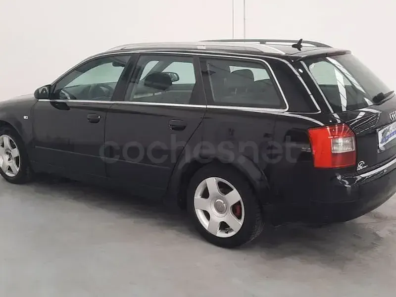 Usado Audi A4 Premium 115 CV (84 kW) 2007 Negro Familiar