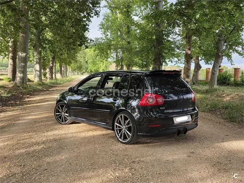Usado VW Golf VI GTI 200 CV (147 kW) 2008 Negro Utilitario