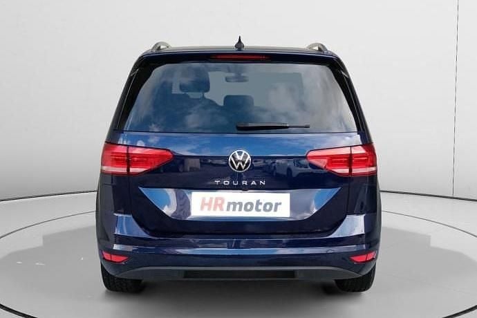 Usado VW Touran Advance 150 CV (110 kW) 2022 Monovolumen