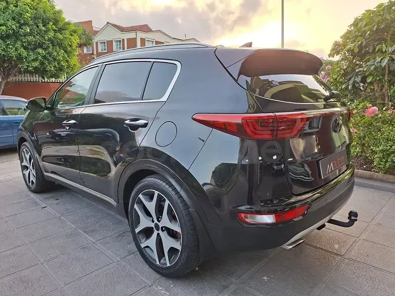 Usado Kia Sportage GT-Line 177 CV (130 kW) 2016 Negro SUV