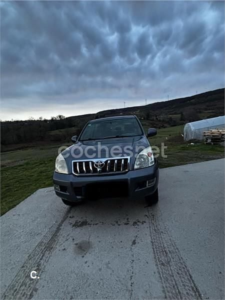 Usado Toyota Land Cruiser 166 CV (122 kW) 2007 Gris / plata SUV