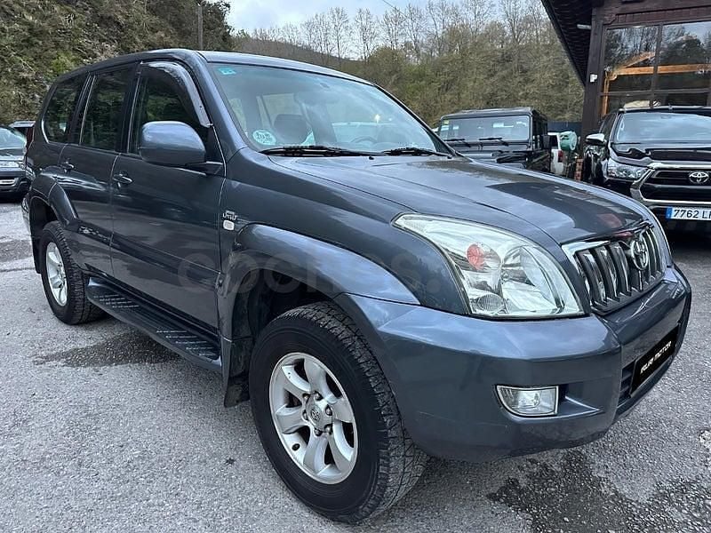 Usado Toyota Land Cruiser 173 CV (127 kW) 2007 Gris / plata SUV