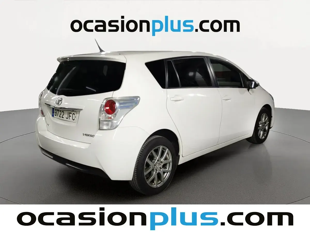 Usado Toyota Verso Advance 112 CV (82 kW) 2015 Blanco Monovolumen