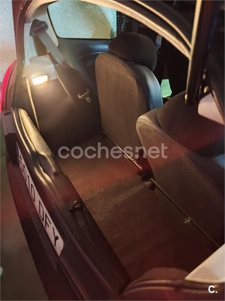 Negro Usado 2005 Citroën C2 Utilitario | 2500 € (Precio justo) - Imagen 1/4