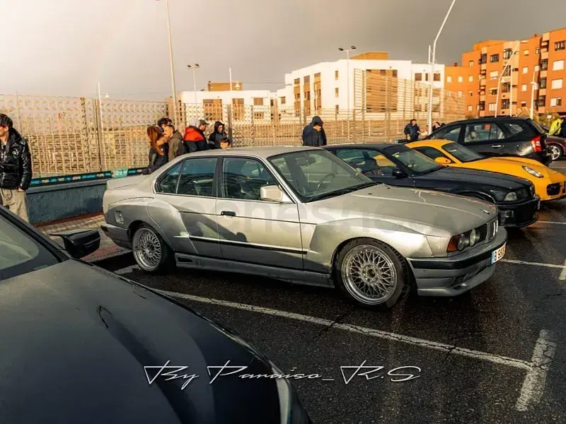 Usado BMW 525 192 CV (141 kW) 1993 Gris / plata Berlina