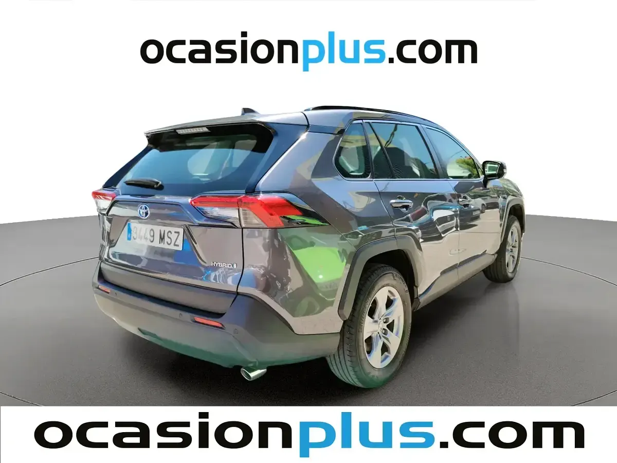 Usado Toyota RAV4 Advance 218 CV (160 kW) 2024 Gris SUV