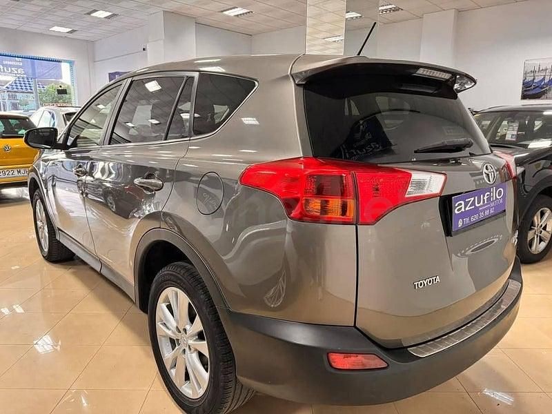 Usado Toyota RAV4 Advance 124 CV (91 kW) 2015 Gris / plata SUV