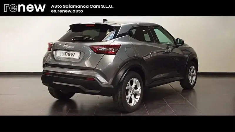 Usado Nissan Juke N-Connecta 114 CV (83 kW) 2022 Gris SUV