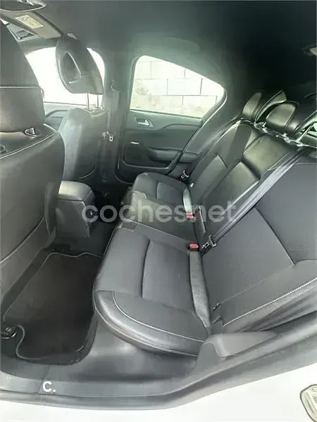 Usado DS Automobiles DS4 Design 120 CV (88 kW) 2015 Blanco Berlina