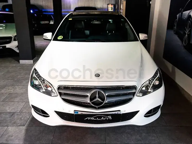 Usado Mercedes E300 Avantgarde 231 CV (169 kW) 2014 Blanco Berlina