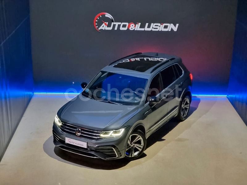 Gris / plata Usado 2021 VW Tiguan R-line SUV | 32.990 € - Imagen 1/4