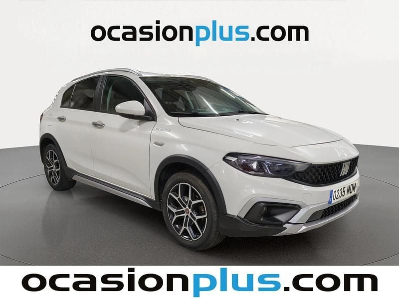 Usado Fiat Tipo Cross 131 CV (96 kW) 2023 Blanco Utilitario