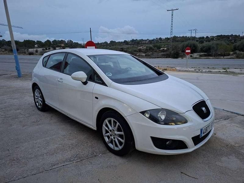 Usado Seat Leon Reference 105 CV (77 kW) 2010 Utilitario