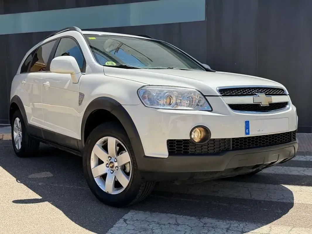 Usado Chevrolet Captiva LS 127 CV (93 kW) 2010 Blanco SUV