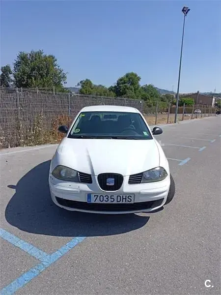 Usado Seat Ibiza Reference 75 CV (55 kW) 2005 Blanco Utilitario