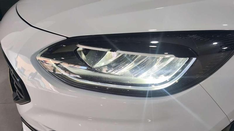 Usado Ford Fiesta ST-Line 125 CV (91 kW) 2022 Blanco Utilitario