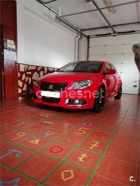 Usado Suzuki Kizashi Sport 178 CV (130 kW) 2014 Rojo Berlina