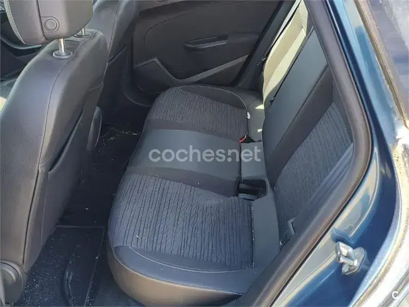 Usado Opel Astra Selective 165 CV (121 kW) 2015 Negro Berlina