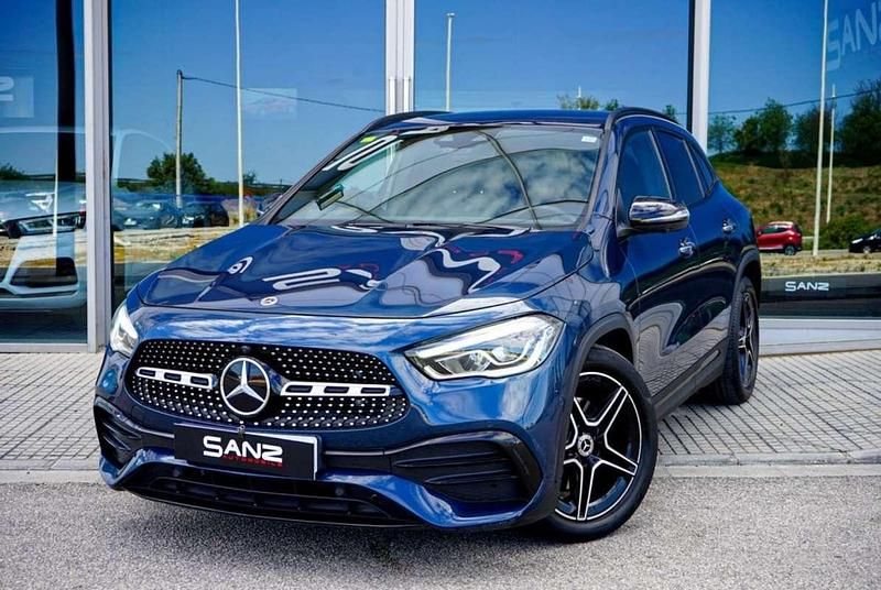 Usado Mercedes GLA200 150 CV (110 kW) 2021 Azul SUV