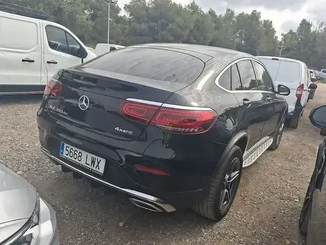 Usado Mercedes GLC300e 306 CV (225 kW) 2022 Negro SUV