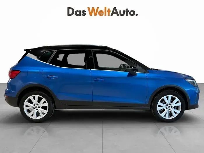 Usado Seat Arona Xperience 110 CV (80 kW) 2023 Azul SUV