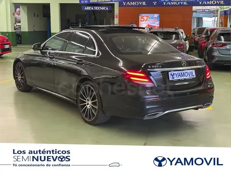Usado Mercedes E350 258 CV (189 kW) 2016 Negro Berlina