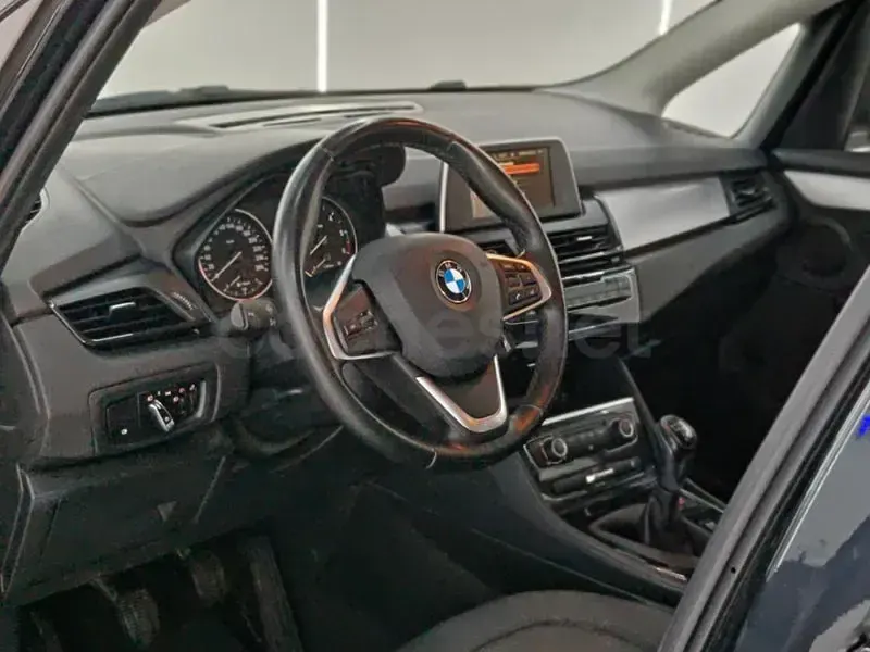 Usado BMW 216 Active Tourer Performance 116 CV (85 kW) 2015 Negro Monovolumen